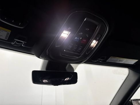 New 2026 Jeep Grand Cherokee L Limited AWD/4WD image 29