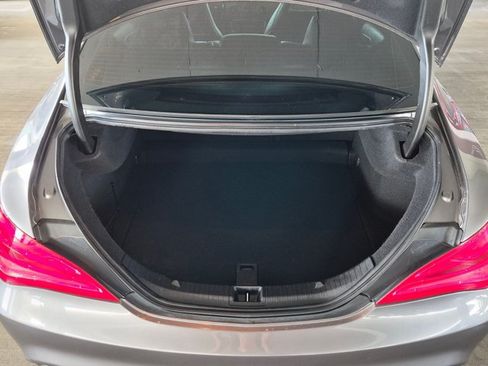 Used 2014 Mercedes-Benz CLA 250 image 6