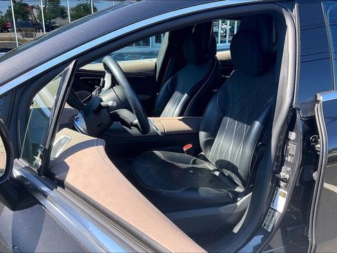 Certified 2023 Mercedes-Benz EQS 580 4MATIC Sedan w/ Exclusive Trim Package image 8
