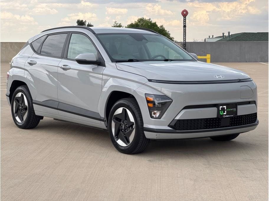 Used 2024 Hyundai Kona SEL FWD image 29
