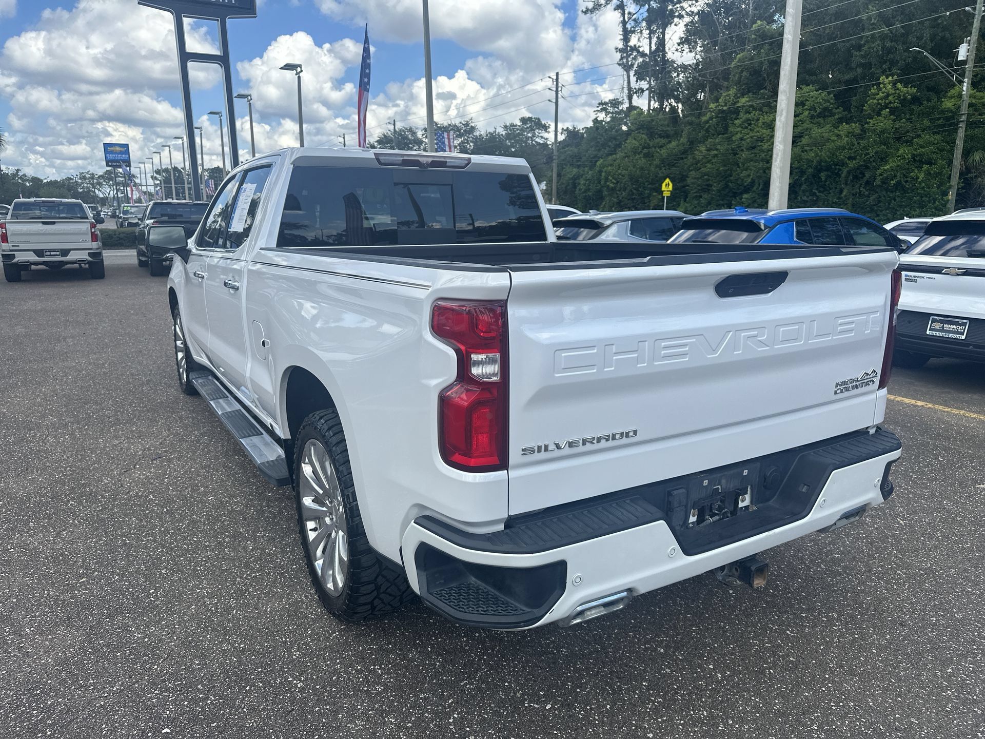 Used 2020 Chevrolet Silverado 1500 High Country w/ Trailer Camera Package AWD/4WD image 14