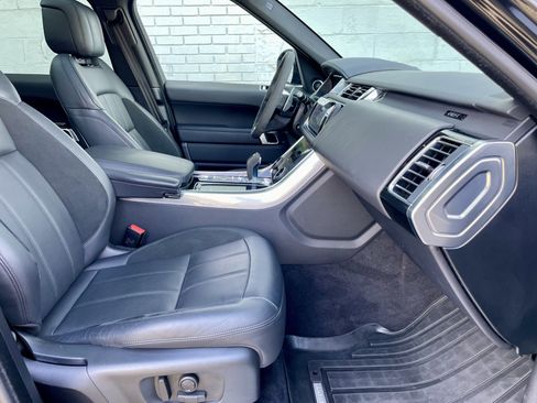 Used 2022 Land Rover Range Rover Sport HST image 15