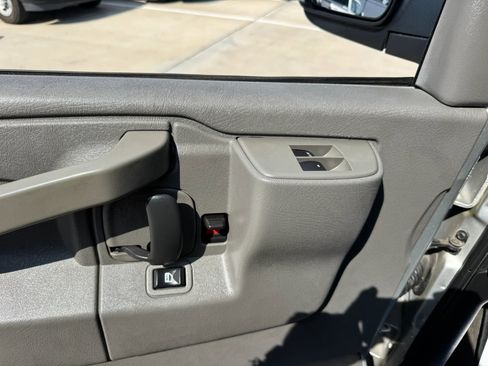 Used 2017 Chevrolet Express 3500 LT w/ LT Preferred Equipment Group RWD image 19