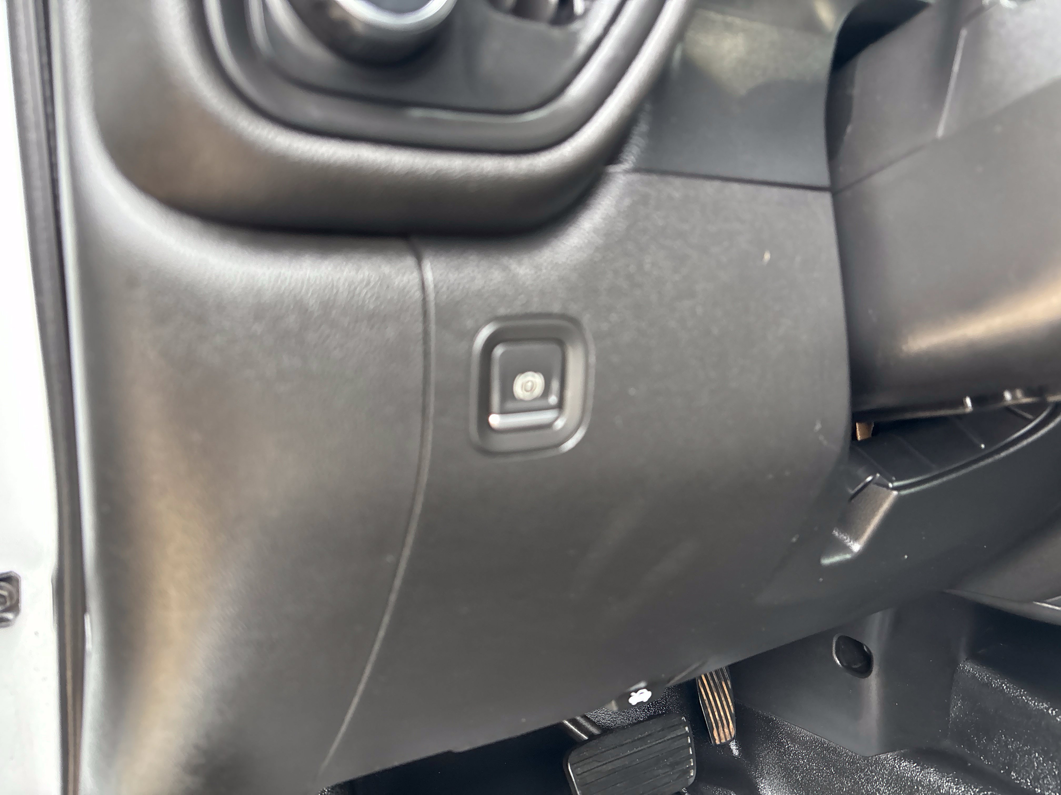 Used 2020 Chevrolet Silverado 2500 W/T AWD/4WD image 26