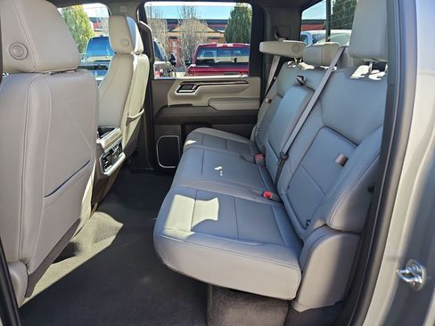 Used 2025 Chevrolet Silverado 3500 LTZ w/ LTZ Convenience Package image 24