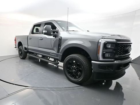 New 2026 Ford F350 XLT w/ XLT Premium Package AWD/4WD image 1