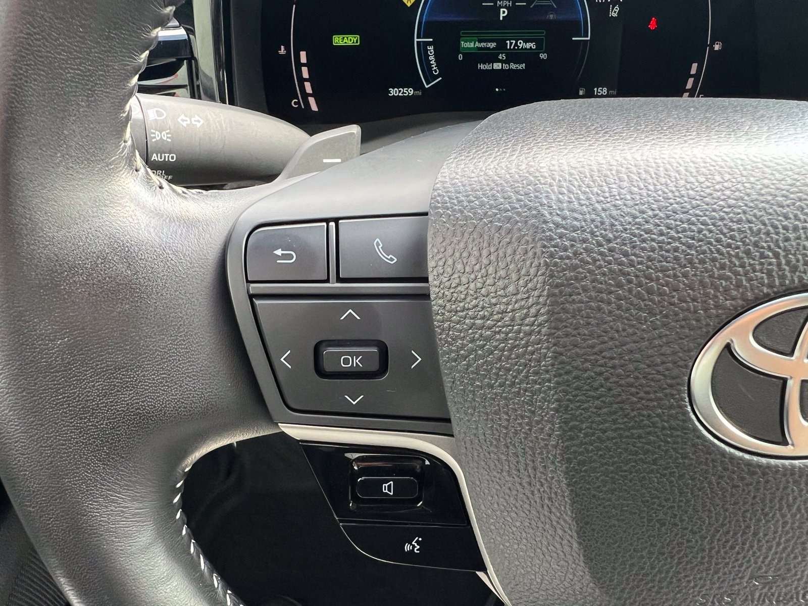 Used 2025 Toyota Camry SE FWD image 28