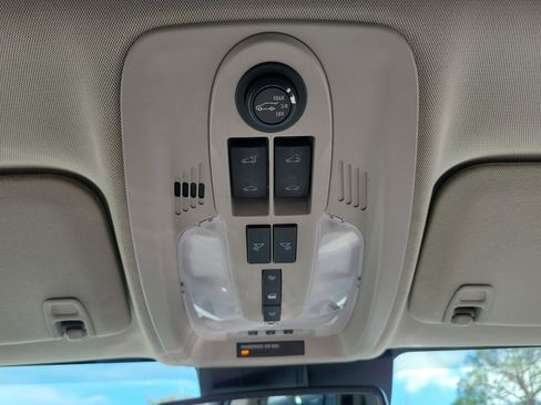 Used 2015 GMC Terrain SLT w/ Chrome Edition image 22