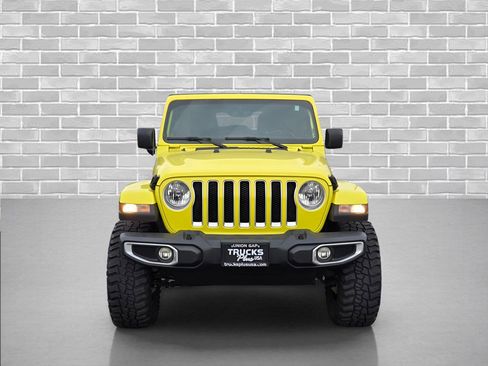Used 2023 Jeep Wrangler Unlimited Sahara w/ Cold Weather Group AWD/4WD image 8