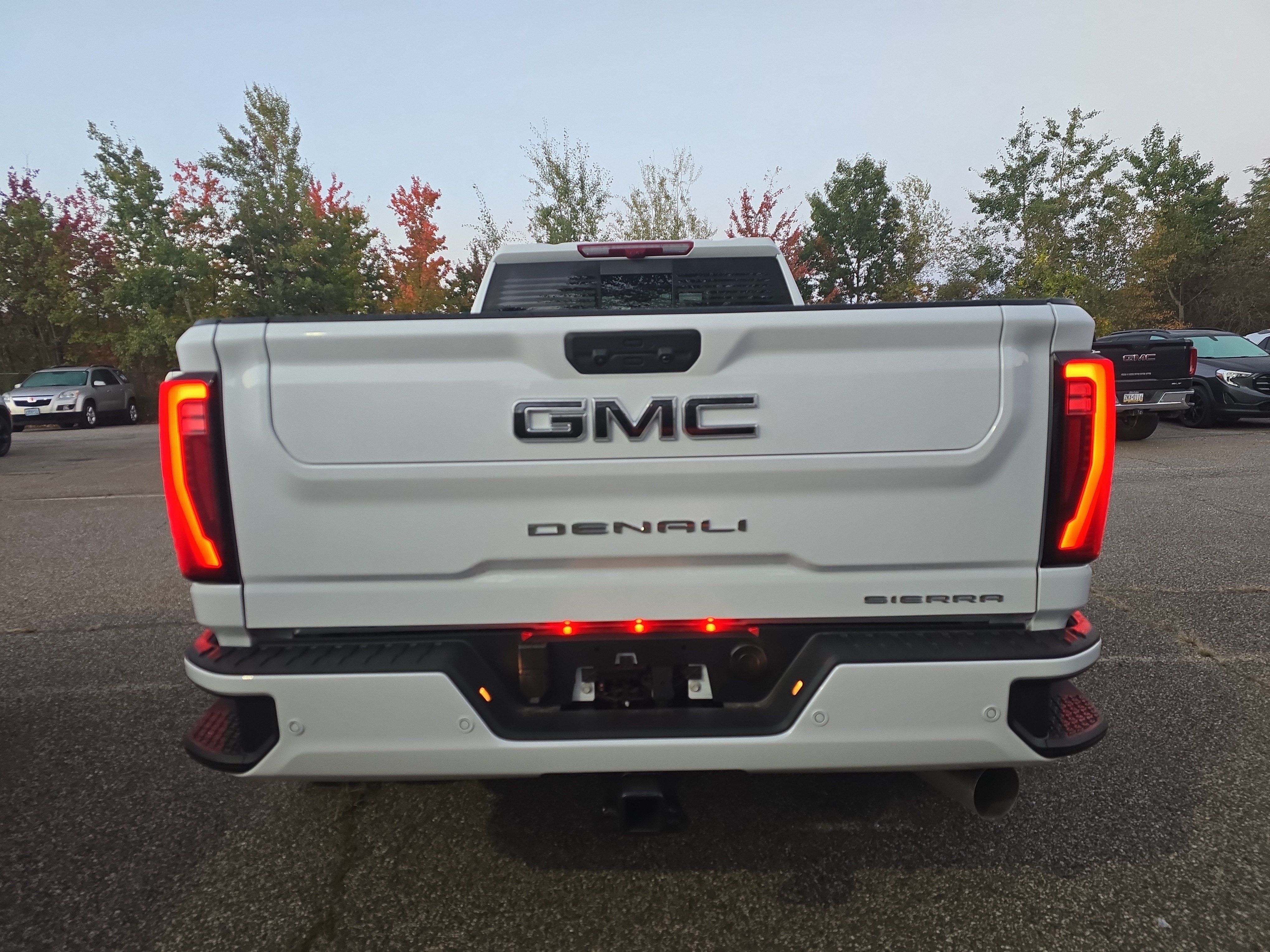 New 2026 GMC Sierra 3500 Denali Ultimate AWD/4WD image 4