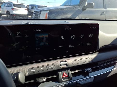 Used 2025 Kia K4 EX image 11