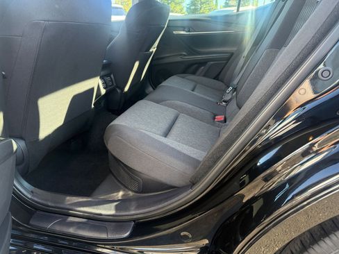 Used 2025 Toyota Camry LE image 23