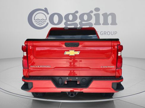 Used 2022 Chevrolet Silverado 1500 Custom w/ Safety Confidence Package RWD image 5