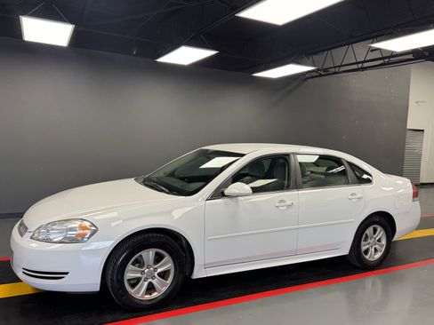 Used 2014 Chevrolet Impala Limited LS FWD image 2