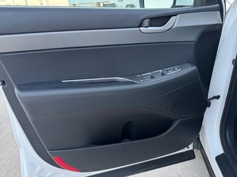 Used 2022 Hyundai Palisade SE image 4