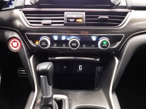 Used 2018 Honda Accord Sport image 22