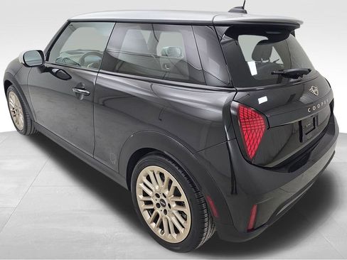 Certified 2025 MINI Cooper S image 7