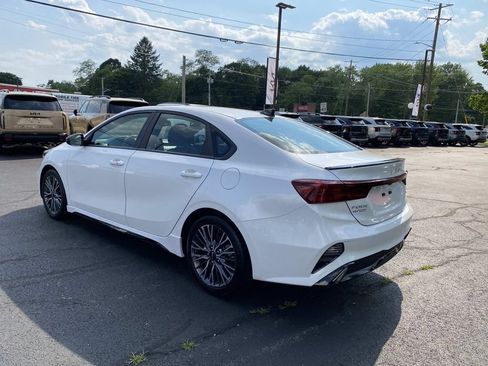 Used 2023 Kia Forte GT-Line w/ GT-Line Premium Package FWD image 3