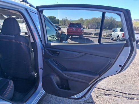 Used 2020 Subaru Crosstrek 2.0i Premium w/ Moonroof Package 2 image 10