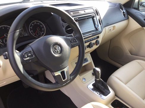 Used 2014 Volkswagen Tiguan SE AWD/4WD image 35