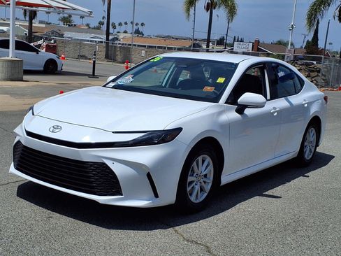 Used 2026 Toyota Camry LE FWD image 3