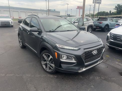 Used 2021 Hyundai Kona Limited w/ Cargo Package FWD image 6