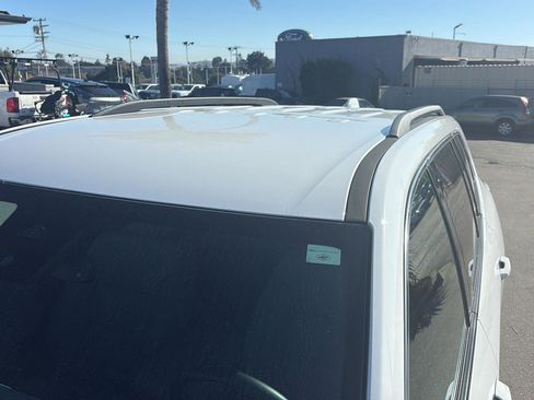 Used 2024 GMC Acadia Elevation image 5