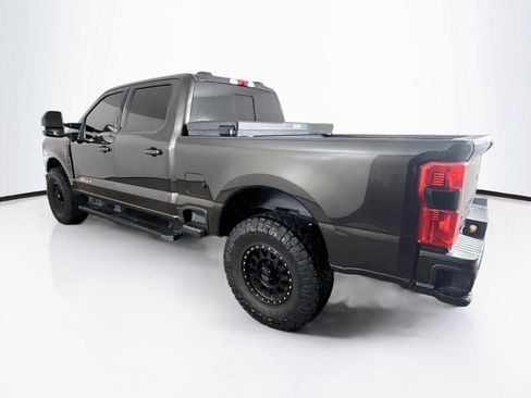 Used 2024 Ford F250 Lariat w/ Lariat Ultimate Package AWD/4WD image 2
