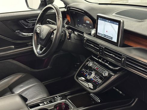 Certified 2022 Lincoln Corsair Reserve w/ Equipment Group 201A image 10