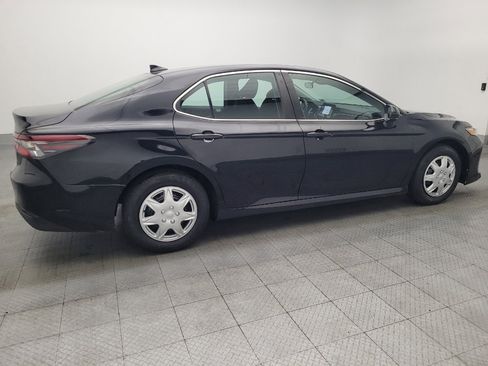 Used 2021 Toyota Camry LE image 10