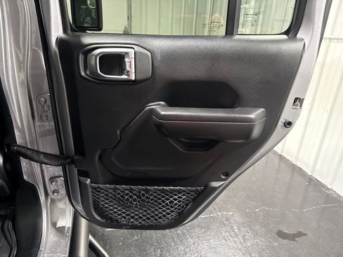 Used 2020 Jeep Wrangler Unlimited Sport S AWD/4WD image 15