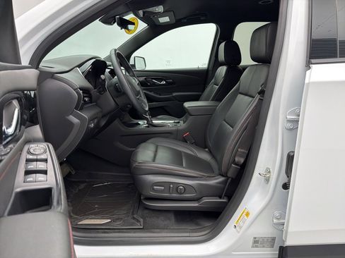 Certified 2023 Chevrolet Traverse RS image 14