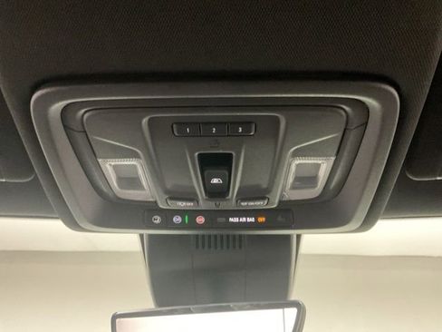 Certified 2023 Chevrolet Silverado 1500 High Country w/ Technology Package image 23