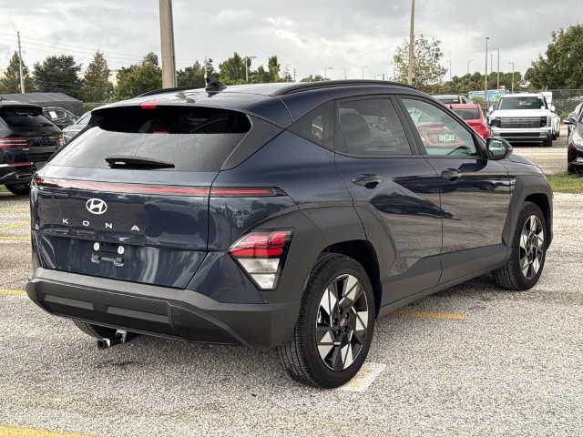 Used 2025 Hyundai Kona SEL FWD image 3