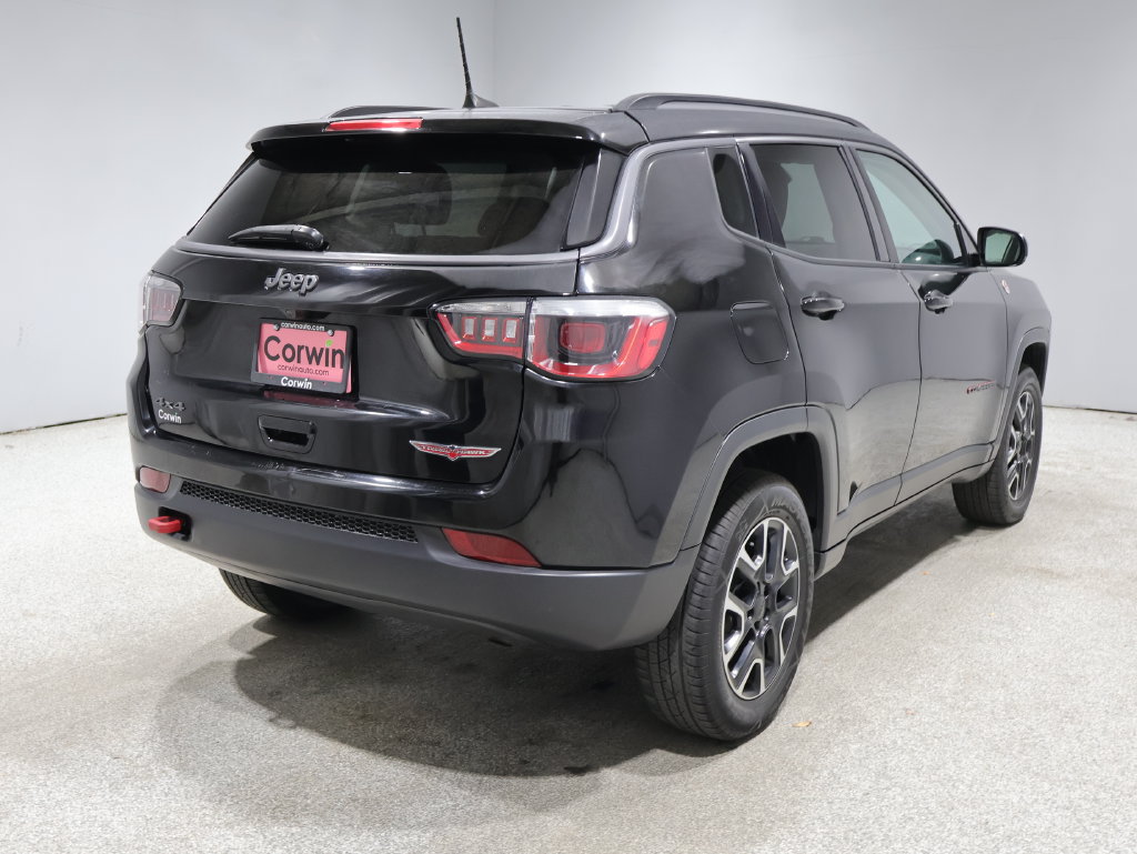 Used 2019 Jeep Compass Trailhawk w/ Leather Interior Group AWD/4WD image 2
