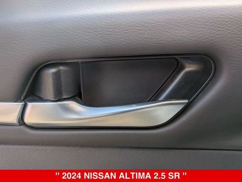 Certified 2024 Nissan Altima 2.5 SR AWD/4WD image 15