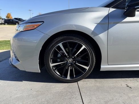 Used 2020 Toyota Camry XSE image 4