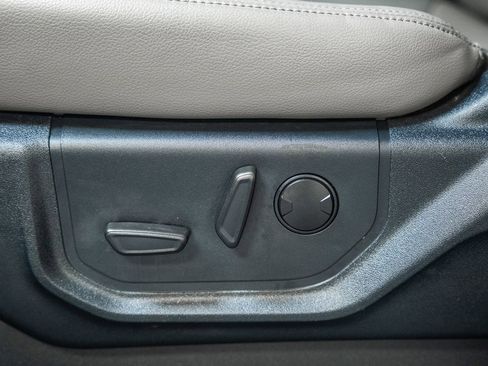 Certified 2020 Ford F150 Lariat image 48