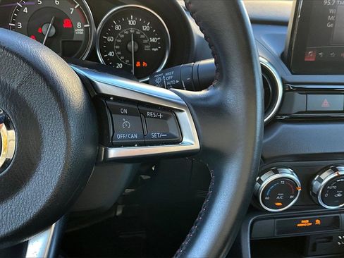 Used 2018 MAZDA MX-5 Miata Grand Touring image 23