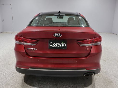 Used 2018 Kia Optima S w/ Panoramic Sunroof Package FWD image 3