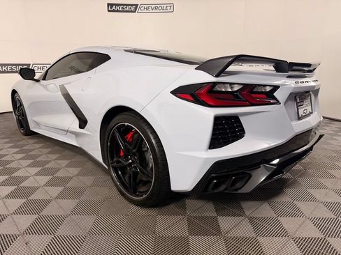 Used 2024 Chevrolet Corvette Stingray Preferred Cpe w/ Z51 Performance Package RWD image 4