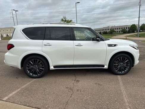 Used 2021 INFINITI QX80 Premium Select w/ Cargo Package image 4