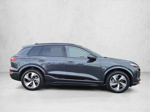 Used 2025 Audi Q6 e-tron Premium Plus w/ Premium Plus image 4