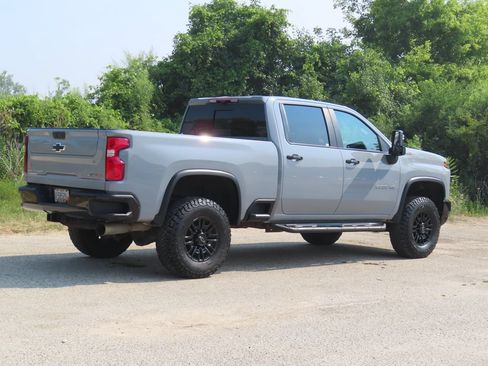 Certified 2024 Chevrolet Silverado 2500 ZR2 w/ Technology Package AWD/4WD image 3