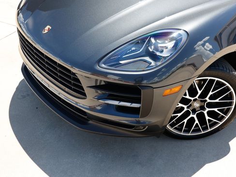 Used 2019 Porsche Macan AWD/4WD image 28