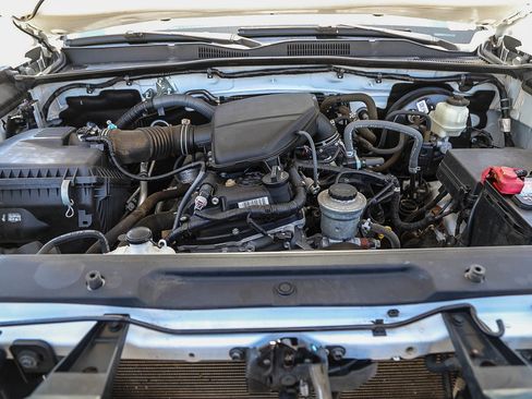 Used 2021 Toyota Tacoma SR5 RWD image 26