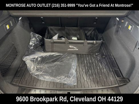 Used 2024 Jaguar F-PACE R-Dynamic S image 42