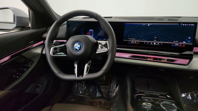 Used 2026 BMW i5 eDrive40 RWD image 56