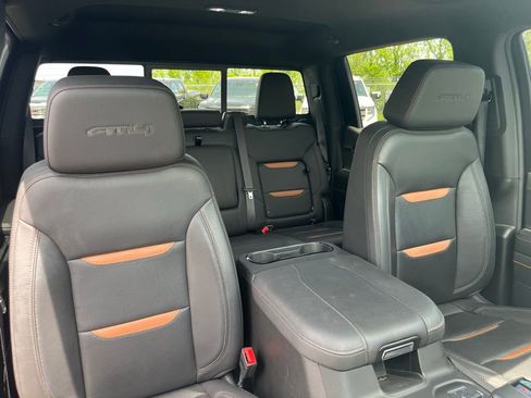 Used 2024 GMC Sierra 1500 AT4 w/ AT4 Premium Package AWD/4WD image 36
