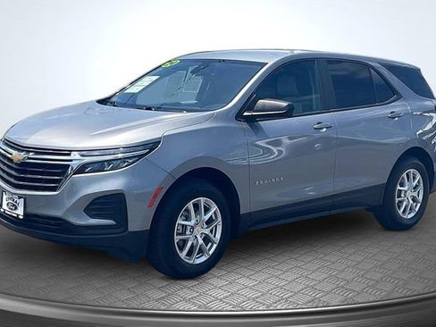 Used 2024 Chevrolet Equinox LS AWD/4WD image 12